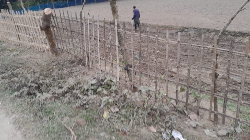 সুন্দরগঞ্জে রাজনৈতিক প্রভাব খাটিয়ে জমি জবর দখলের অভিযোগ