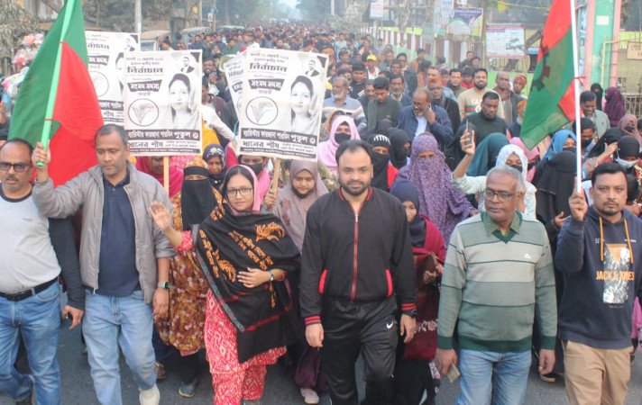 মানুষের অধিকার ও সেবার অঙ্গীকার করে পুতুলের নির্বাচনী প্রচারণা শুরু