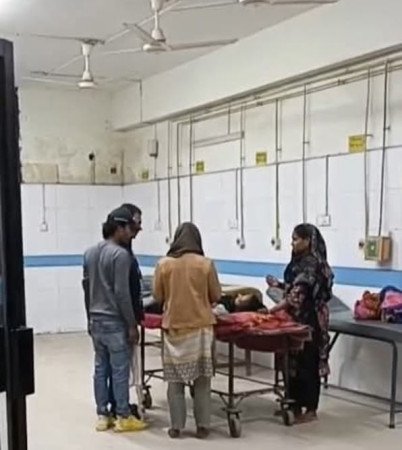 যশোরে সাবেক স্বামীর হামলায় স্ত্রী গুরুতর আহত