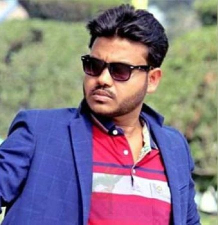 তারাবির নামাজ পড়ে বাড়ি ফেরার পথে দুর্বৃত্তের হামলায় পল্লী চিকিৎসক নিহত