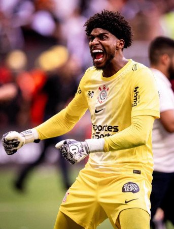 ব্রাজিলিয়ান গোলরক্ষক হুগো   সৌজার জন্য বেসিকতাসের ৬১.৬ মিলিয়ন রিঙ্গিত প্রস্তাব প্রত্যাখ্যান করিন্থিয়ান্সের