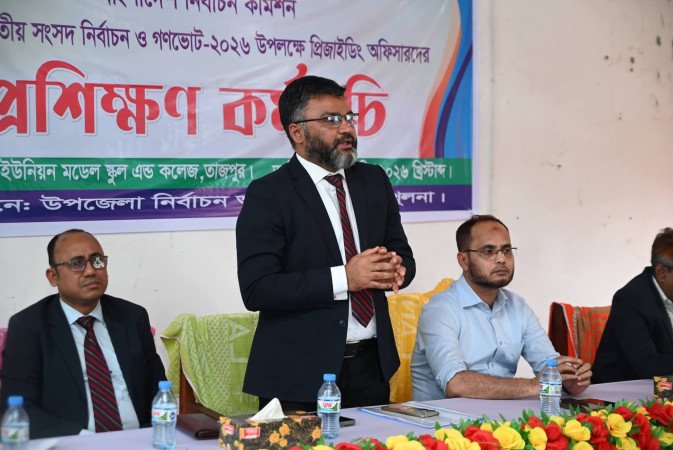 ত্রয়োদশ সংসদ নির্বাচন উপলক্ষে ফুলতলায় প্রশিক্ষণ কর্মসূচি