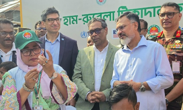 রাজধানীতে ক্যাম্পেইন উদ্বোধন হাম-রুবেলা টিকাদান