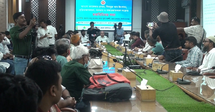 চাঁপাইনবাবগঞ্জে থাকছে না ম্যাংগো ক্যালেন্ডার, অপরিপক্ব আম বিক্রিতে ব্যবস্থা নেওয়ার হুঁশিয়ারি