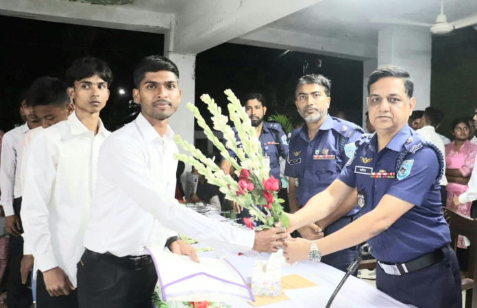 গাইবান্ধা জেলায় ট্রেইনি রিক্রুট কনস্টেবল (টিআরসি)পদে নিয়োগ পরীক্ষার চূড়ান্ত ফলাফল প্রকাশ
