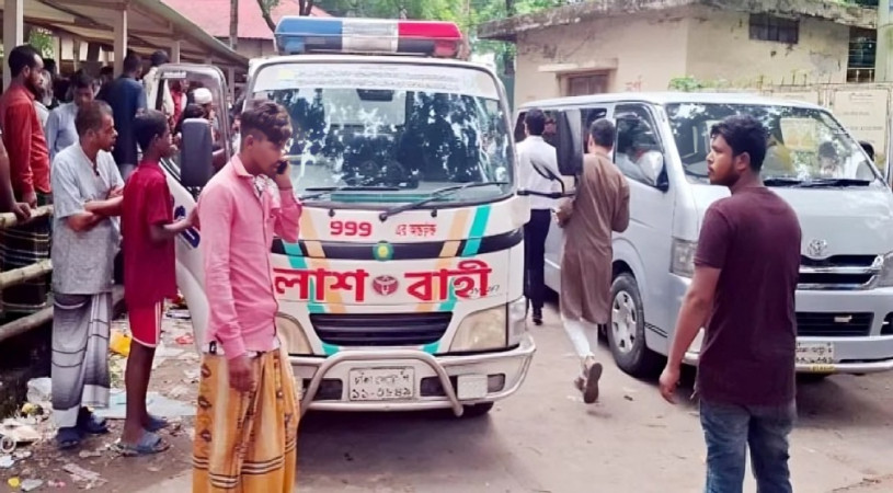 সড়কে থামছে না মৃত্যুর মিছিল, ৭ জেলায় ঝরল ১২ প্রাণ: ঈদযাত্রায় বিষাদের ছায়া