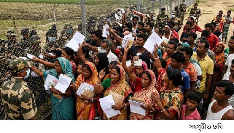 সীমান্তে ঘরমুখো মানুষের ঢল: পশ্চিমবঙ্গে ‘হোল্ডিং সেন্টার’ চালুর ঘোষণায় আতঙ্ক