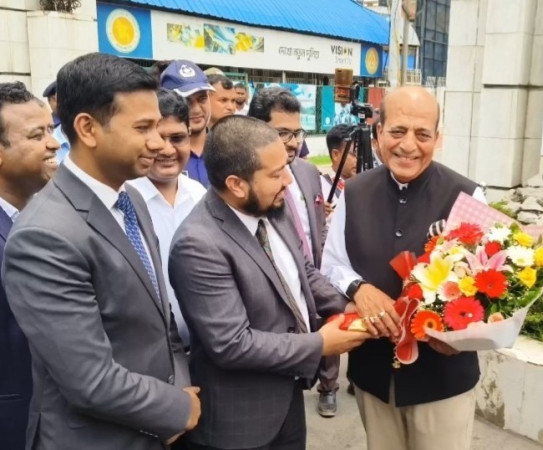 বাংলাদেশে দায়িত্ব পালনে এলেন ভারতের নতুন হাইকমিশনার দীনেশ ত্রিবেদী