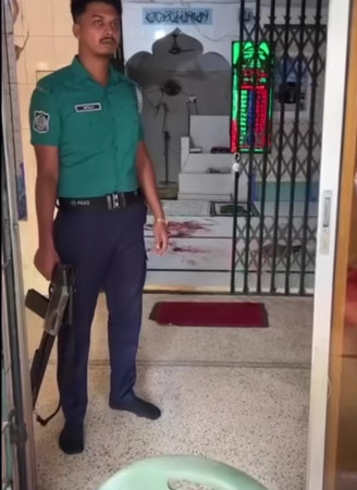 খুলনার দৌলতপুরে গুলিতে আহত ১