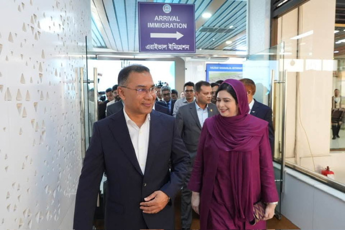 মালয়েশিয়া সফরে প্রধানমন্ত্রীর যাত্রা, পরে চীন সফর