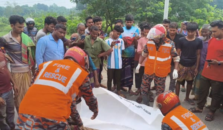 শৈলকুপায় বাসচাপায় ট্রাকচালক নিহত