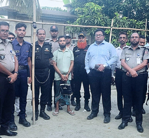 বাগেরহাটে গাঁজা সেবনের দায়ে যুবকের অর্থদন্ড ও কারাদণ্ড প্রদান
