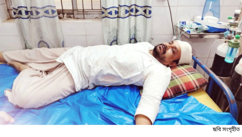 চর্চাকেন্দ্রে হামলা: মুন্সীগঞ্জে প্রথম আলোর ফটোসাংবাদিককে কুপিয়ে জখম, বিএনপি নেতা আটক
