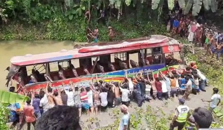 ঈদযাত্রায় ১৩ দিনে সড়কে প্রাণ গেল ২৮১ জনের