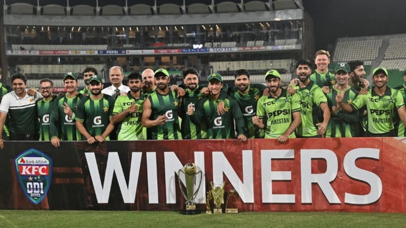 পাকিস্তানের কাছে সিরিজ হেরে বাংলাদেশে আসছে ক্ষতবিক্ষত অস্ট্রেলিয়া