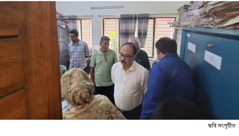 সেবার মান ফেরাতে মরিয়া প্রশাসন: এবার ক্যান্টনমেন্ট রাজস্ব সার্কেলে বিভাগীয় কমিশনারের ঝটিকা অভিযান