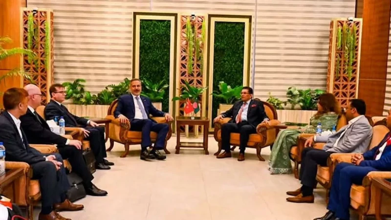 বাংলাদেশ-তুরস্ক দ্বিপক্ষীয় সম্পর্ক জোরদারে পররাষ্ট্রমন্ত্রী পর্যায়ের বৈঠক অনুষ্ঠিত
