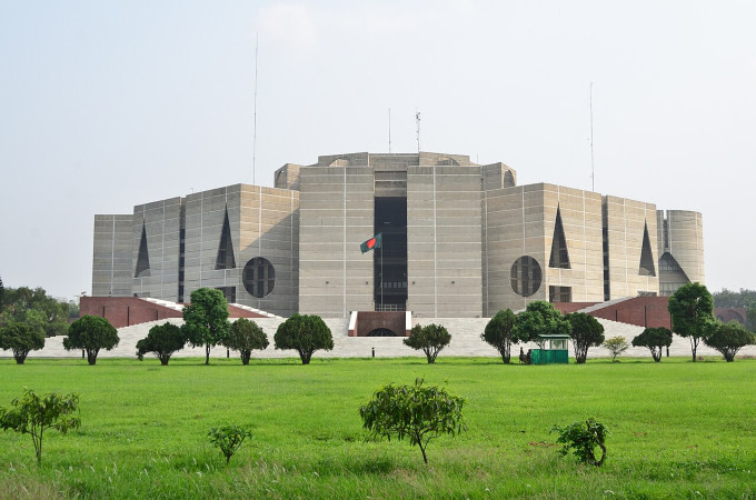 দ্বিতীয় অধিবেশনে সভাপতিমণ্ডলীর নাম ঘোষণা, প্রয়াত সাবেক মন্ত্রীদের স্মরণে শোক প্রস্তাব