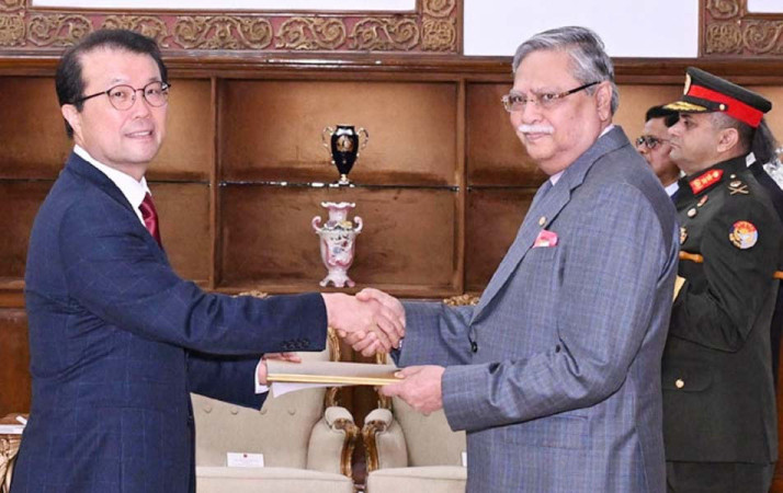 বাংলাদেশে কোরিয়ান বিনিয়োগ বাড়ানোর আহ্বান রাষ্ট্রপতির