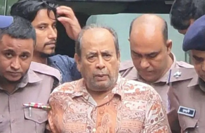 ট্রাইব্যুনালে হাজির জিয়াউর রহমান হত্যা মামলার আসামি মেজর (অব.) মোজাফফর