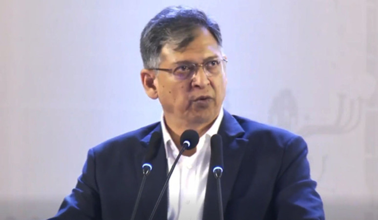 জুলাইয়ের চেতনাকে রাজনৈতিক ও ব্যবসায়িক স্বার্থে ব্যবহার না করার আহ্বান স্বরাষ্ট্রমন্ত্রীর