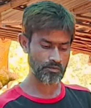 ৪৫ বছর বয়সে এসএসসি পাস, কাঠমিস্ত্রি নাসিমুলের সাফল্যে অনুপ্রেরণা