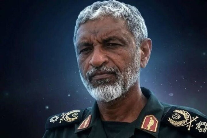 হরমুজ প্রণালী পুরোপুরি বন্ধ, দাবি ইরানের