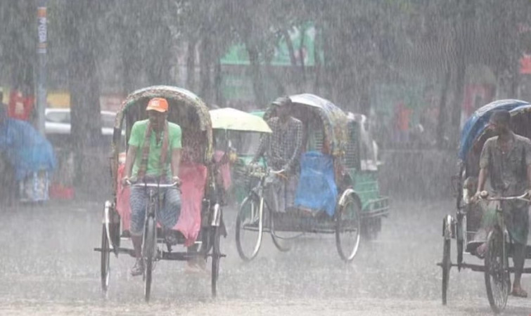 বঙ্গোপসাগরে নিম্নচাপ, খুলনা সহ চার বিভাগে অতি ভারি বৃষ্টির শঙ্কা