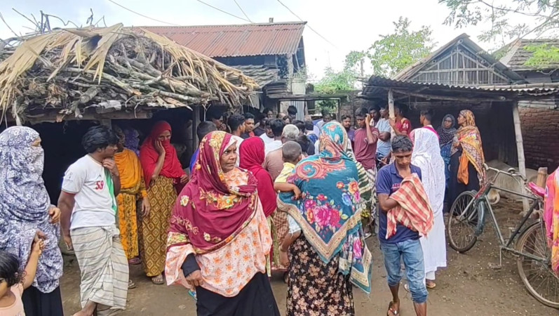 চাঁপাইনবাবগঞ্জে মহাসড়কে নির্মানাধীন কালভাটে পড়ে দুই যুবকের মৃত্যু