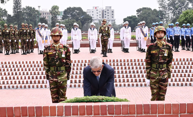 জাতীয় স্মৃতিসৌধে বীর শহীদদের প্রতি রাষ্ট্রপতির শ্রদ্ধা