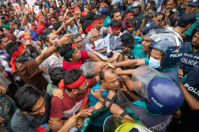 আজ ভাষণ দেবেন শেখ হাসিনা, নজর রাজনৈতিক বার্তায়