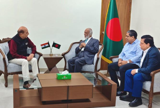 বাংলাদেশ-ভারত সম্পর্ক আরও গভীর করার প্রত্যাশা স্থানীয় সরকার মন্ত্রীর