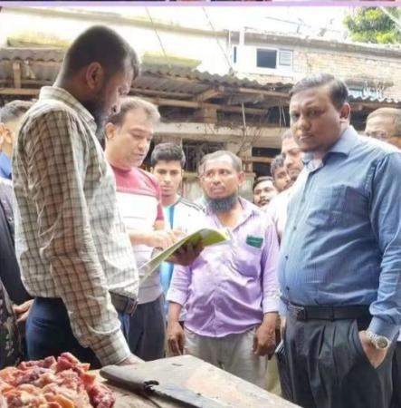 ফুলতলায় পচা মাংস বিক্রির অভিযোগে কসাইকে ২১ দিনের কারাদণ্ড