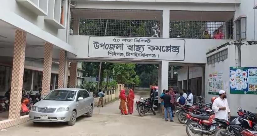 চাঁপাইনবাবগঞ্জে পাটবোঝাই পাওয়ার টিলার উল্টে প্রাণ গেল ৫ বছরের শিশুর