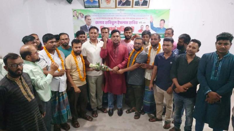 সাতক্ষীরায় জামায়াতের ৫৬ নেতাকর্মীর বিএনপির শ্রমিক দলে যোগদান
