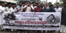 চাঁপাইনবাবগঞ্জে গৃহশিক্ষিকা ও শিশু হত্যার প্রতিবাদে বিক্ষোভ: আইন হাতে তুলে নেওয়ার হুঁশিয়ারি
