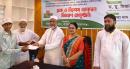 নাচোলে অসহায় ও দুস্থদের মাঝে ১ লাখ ৪০ হাজার টাকার আর্থিক অনুদান বিতরণ